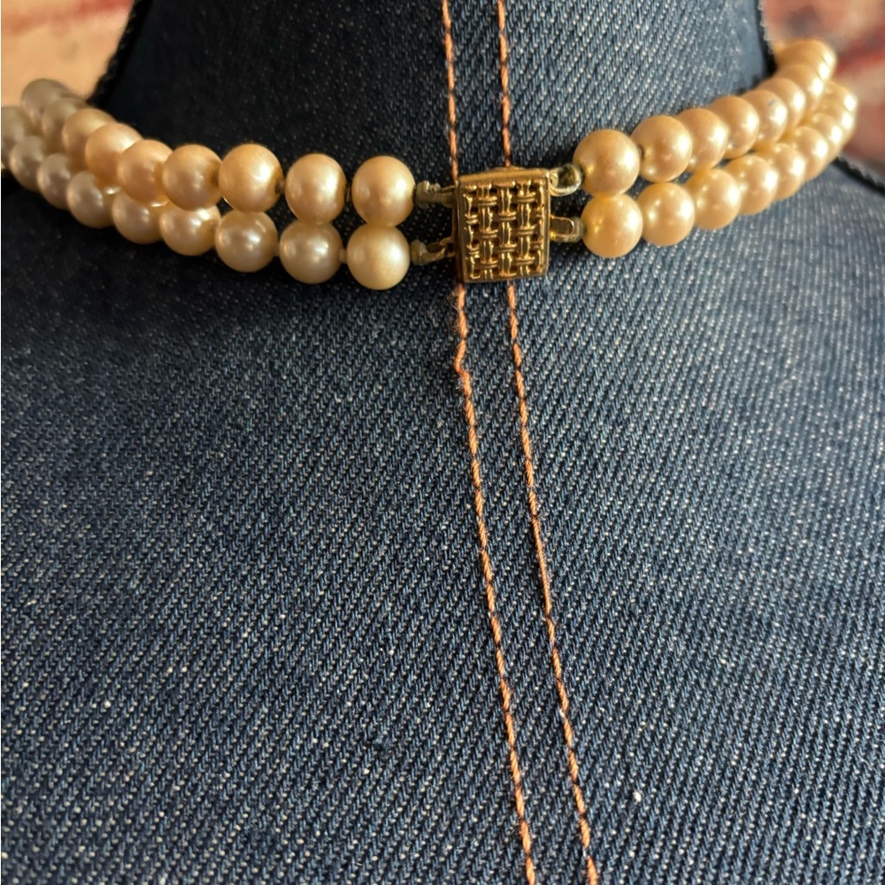 Vintage Gold Floral Necklace and Pearl Necklace Bundle - Picture 6 of 7